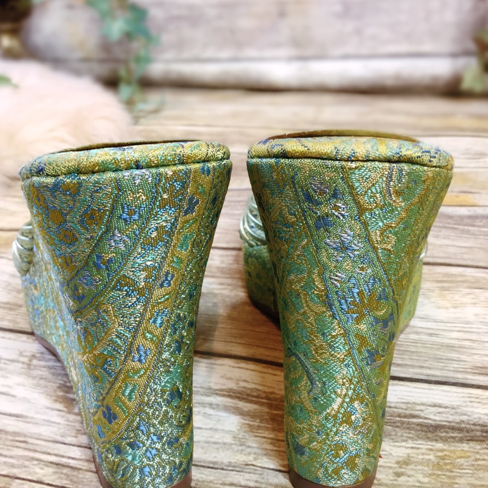 Tapestry Platforms - Picture 5 of 8